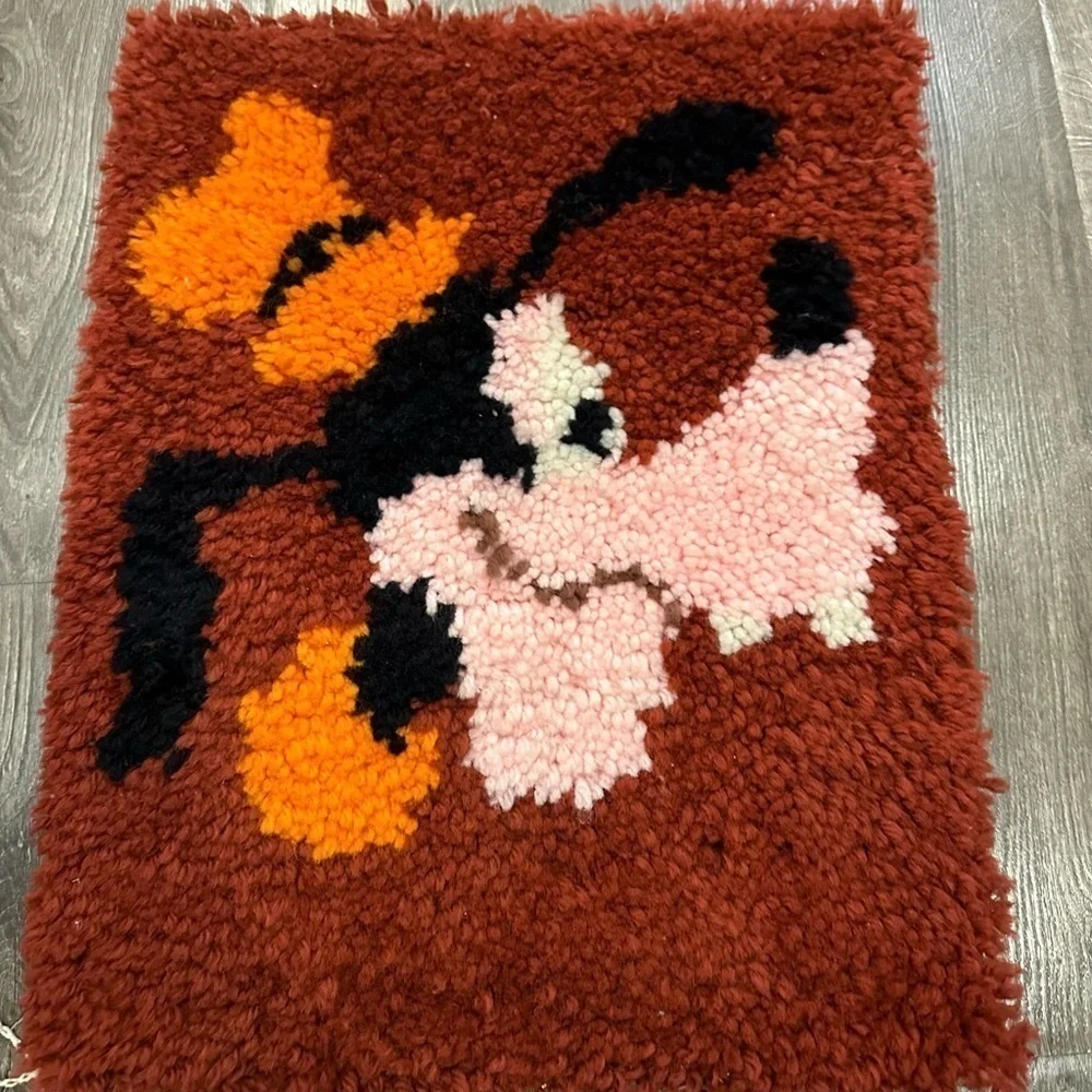 Vintage Disney Goofy Wall Hanging Latch Hook Shag Yarn Art Aaron Brothers 14x18